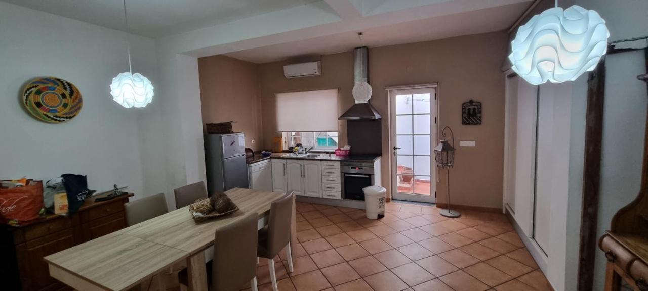 Casa Da Rua Da Fonte Villa Ferreira Do Alentejo Eksteriør billede
